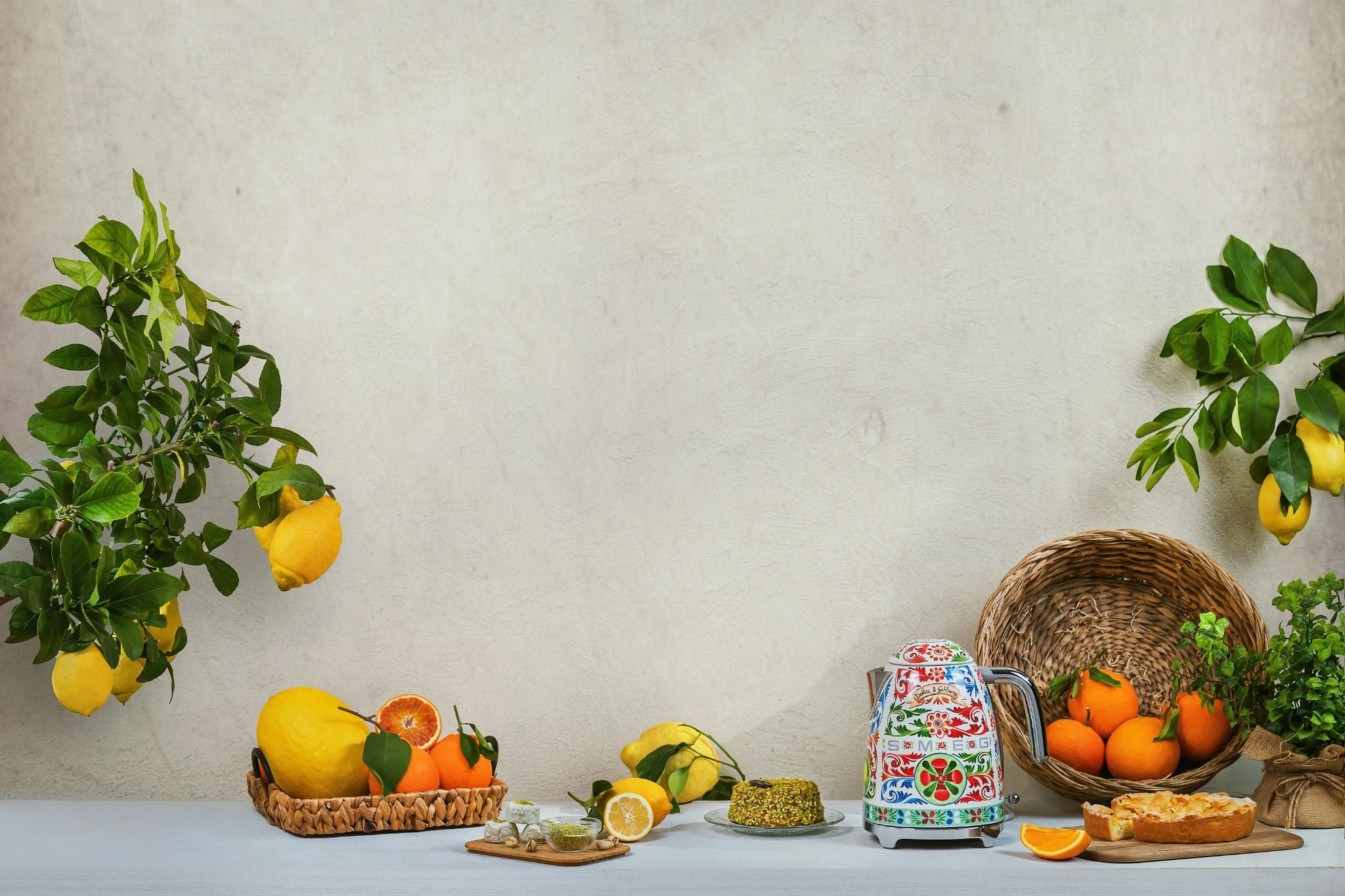 Ấm đun nước siêu tốc Smeg 50's Retro Style - Hình ảnh 2